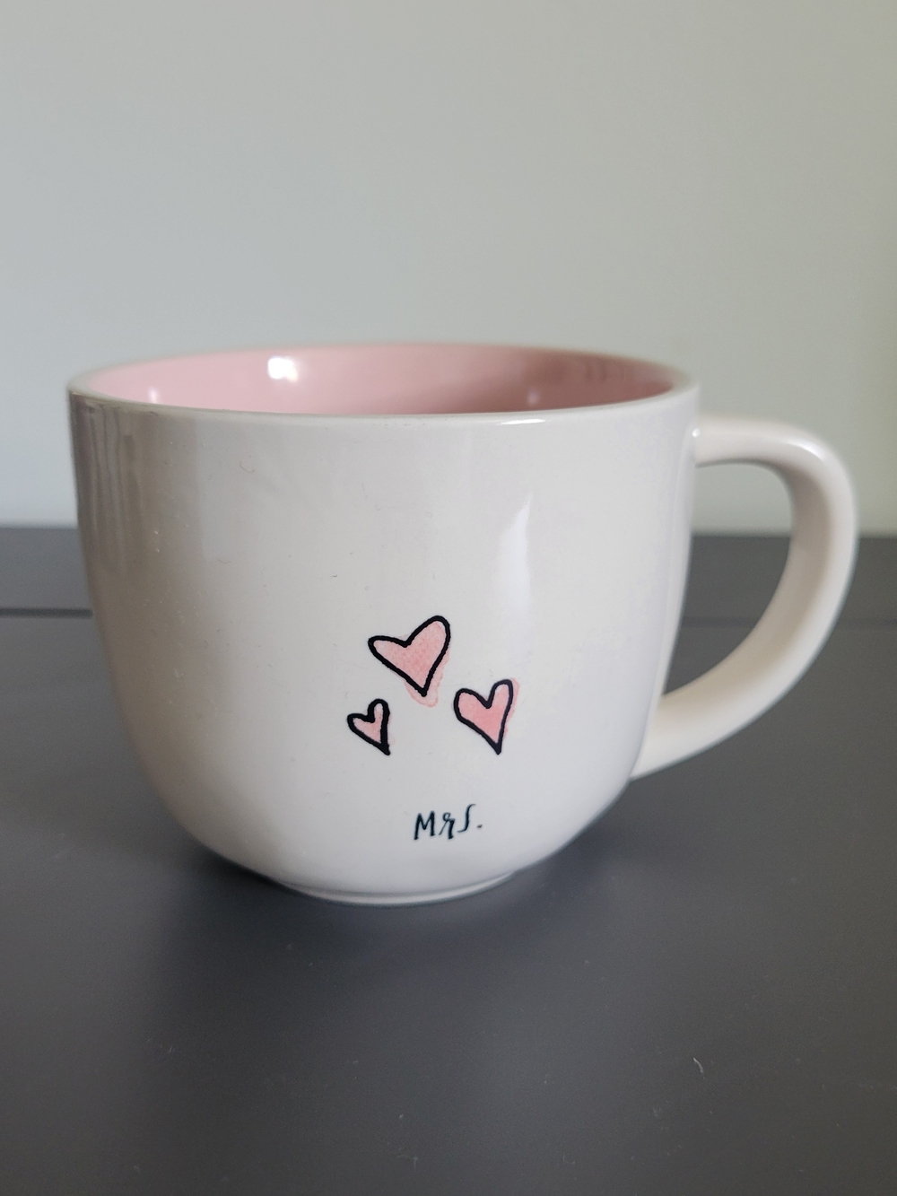 Rae Dunn Artisan Collection By Magenta Mrs White And Pink Ceramic Mug w Hearts